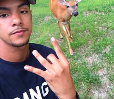 Kelvin Peña Is Best Friends With A Deer Named Money