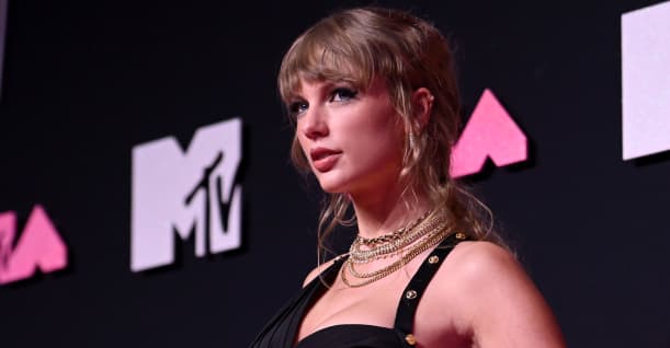 Taylor Swift wins Song of the Year at the 2023 MTV VMAs | The FADER