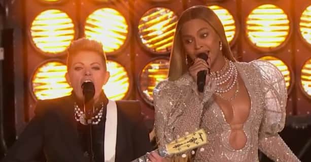 Cmas “we Have Not Erased Any Mentions Of Beyoncés Performance” The Fader 6924