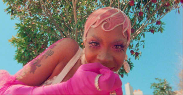 #Rico Nasty shares “Pussy Poppin” video
