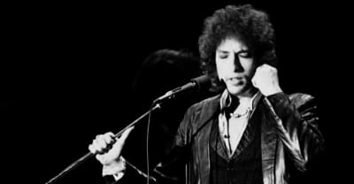 Bob Dylan’s guitar sold for $394,500