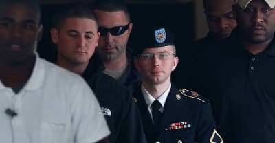 Chelsea Manning Ends Hunger Strike, Will Receive Gender Reassignment Surgery