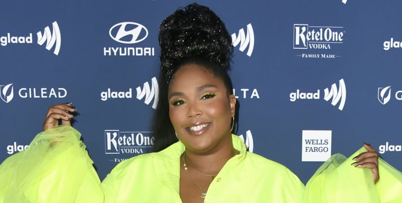 #Watch Lizzo perform her new song “Special” while hosting “SNL”