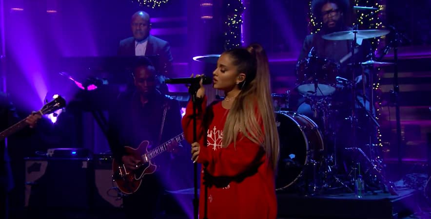 Watch Ariana Grande Perform Imagine With The Roots On The