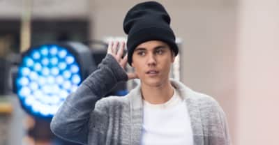 Watch Justin Bieber Play Beethoven, The Beatles, And “Sorry” On Piano At A Toronto Bar