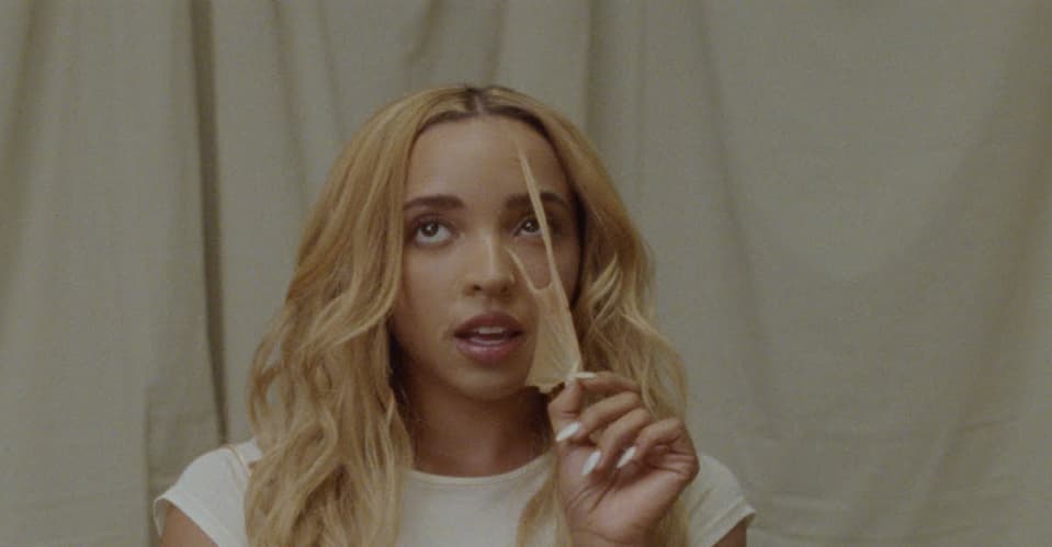 #Tinashe communicates clearly on “Talk To Me Nice”