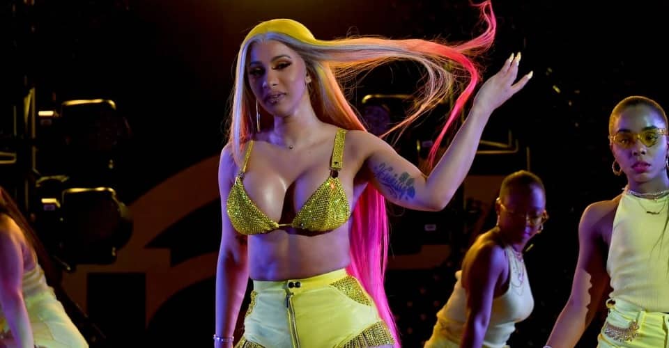 #Police report filed after Cardi B throws mic at woman during Las Vegas show