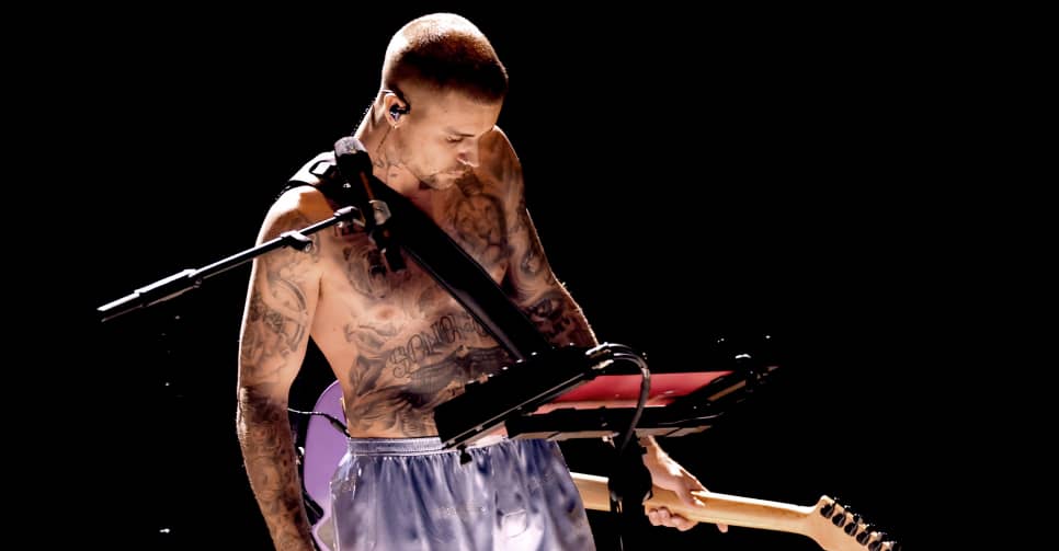Justin Bieber’s Grammys performance was stripped down, literally