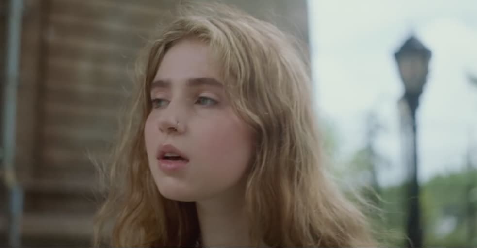 Clairo joins the Skate Kitchen crew in her video for ... - 983 x 512 jpeg 25kB