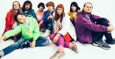 Superorganism aims for the A-list with “Everybody Wants To Be Famous”