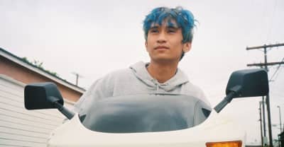 Michael Seyer reaches out a hand on new song “Modern Loneliness”