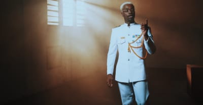 Darkovibes and Mr Eazi comfort your girl in “Come My Way” video