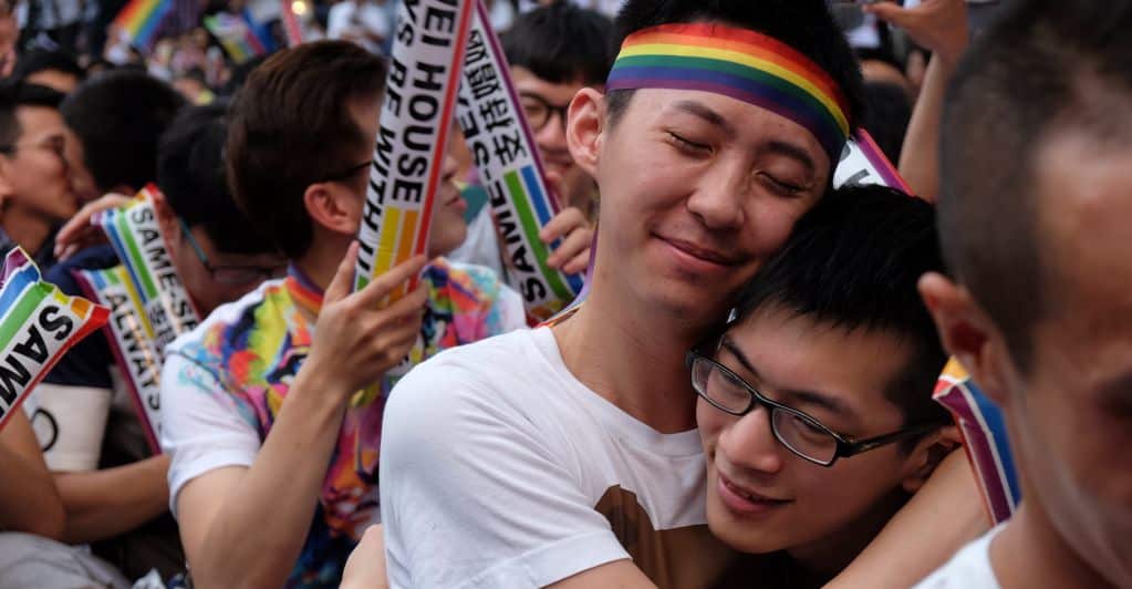 Taiwan Will Become First Country In Asia To Legalize Same-Sex Marriage ...