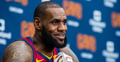 LeBron James on his Trump tweet: “The people run this country, not one individual” 