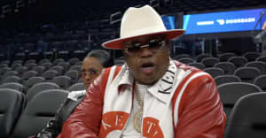 E-40 enjoys his courtside seats in new “Front Row 40” video