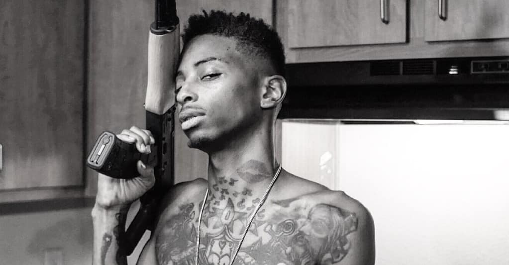 The Internet Is Baffled By This Rapper Who S Going By 22 Savage