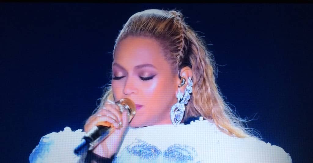 Watch Beyoncé’s LEMONADE Performance At The 2016 VMAs The FADER