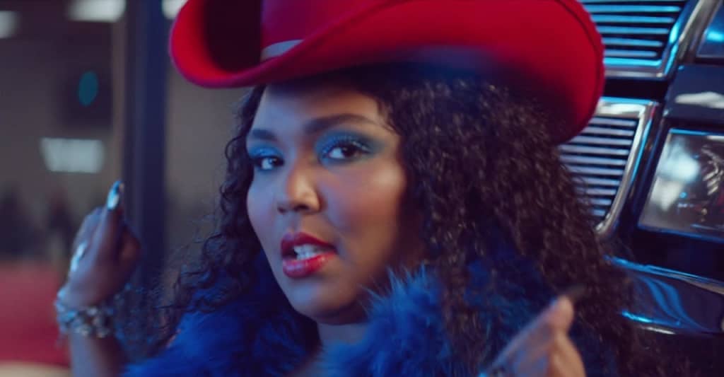 A Másik Missy Videa / Watch Missy Elliott's Bold New ...
