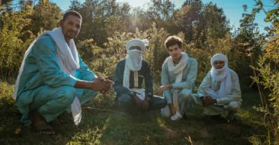 Mdou Moctar discovers the wah pedal on “Nakanegh Dich”