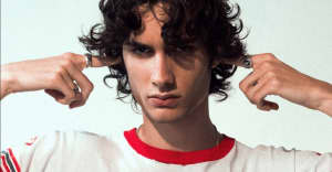 Sombr says all ages welcome at his shows after negative TikTok review