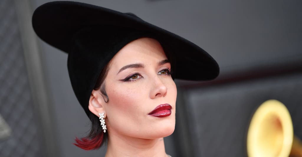 #Halsey says their label won’t let them release a new song unless they make a viral TikTok
