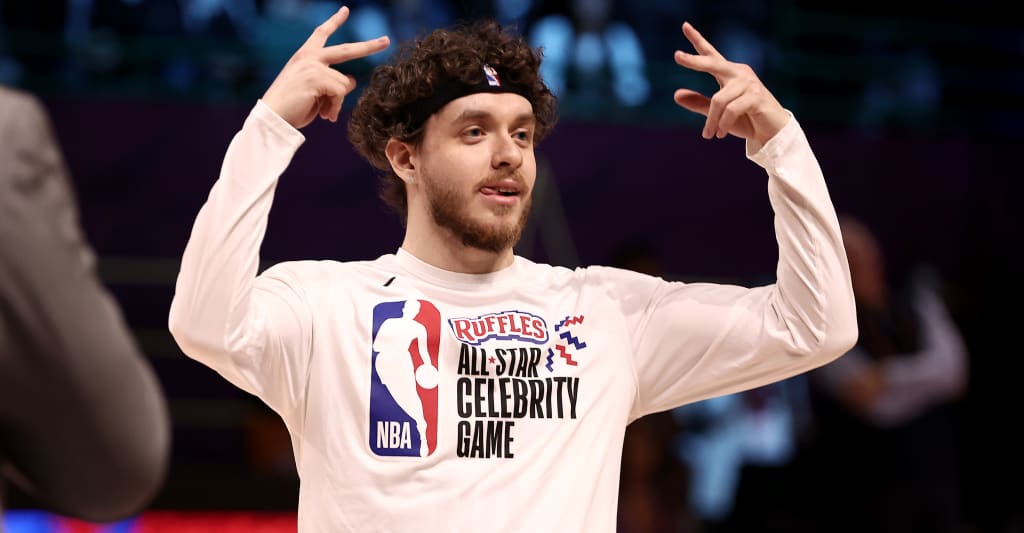 #Jack Harlow will star in a White Men Can’t Jump reboot