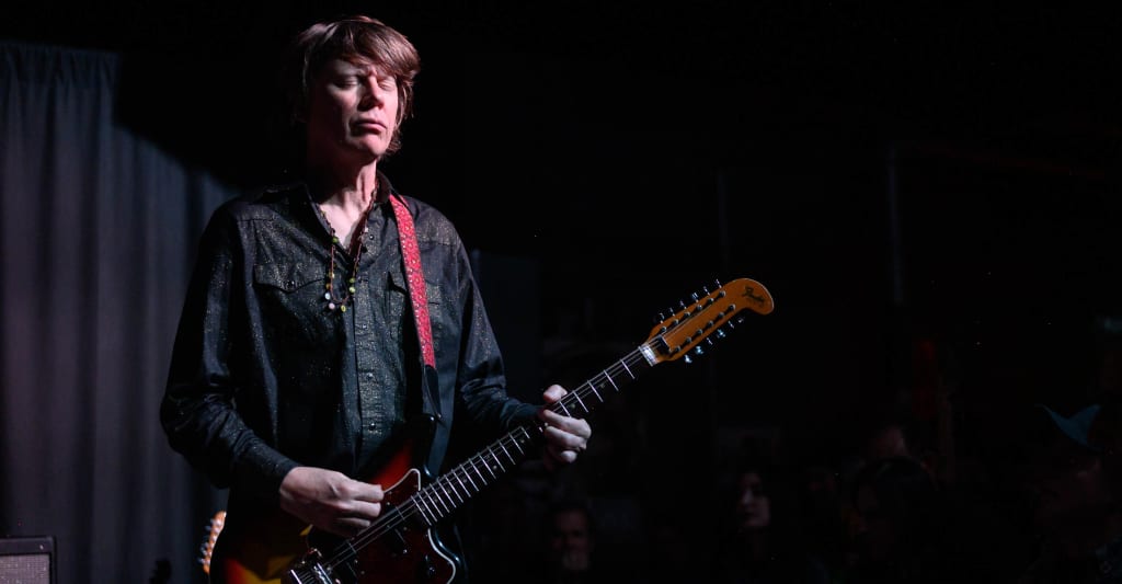 #Thurston Moore cancels book tour due to “debilitating” health issue
