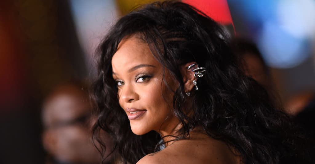 #Listen to Rihanna’s new song “Lift Me Up”
