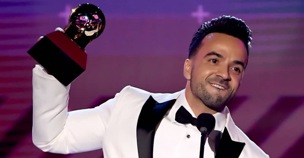 Despacito Dominated The 2017 Latin Grammys The Fader