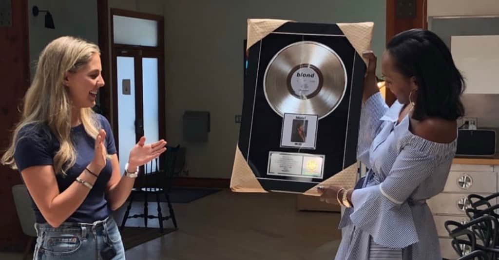 Frank Ocean S Mom Collected His Platinum Plaque For Blonde The Fader