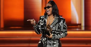 Jazmine Sullivan wins Best R&amp;B Album for Heaux Tales at the 2022 Grammys