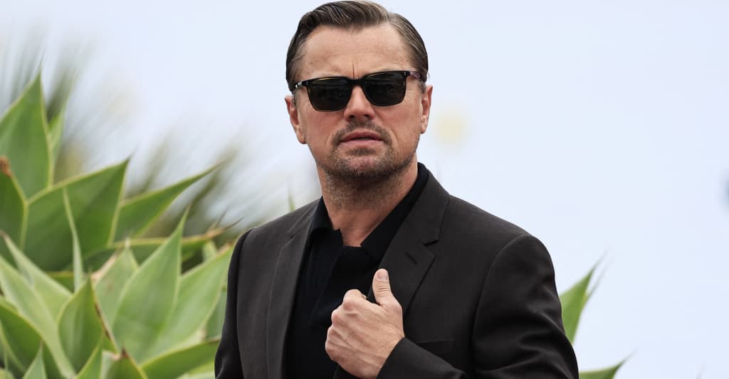 Watch Leonardo DiCaprio rap along to Gang Starr at his birthday party
