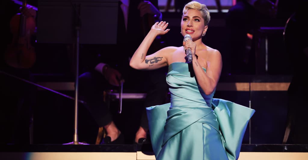 #Watch Lady Gaga perform “Love For Sale” and “Do You Love Me” at the 2022 Grammys