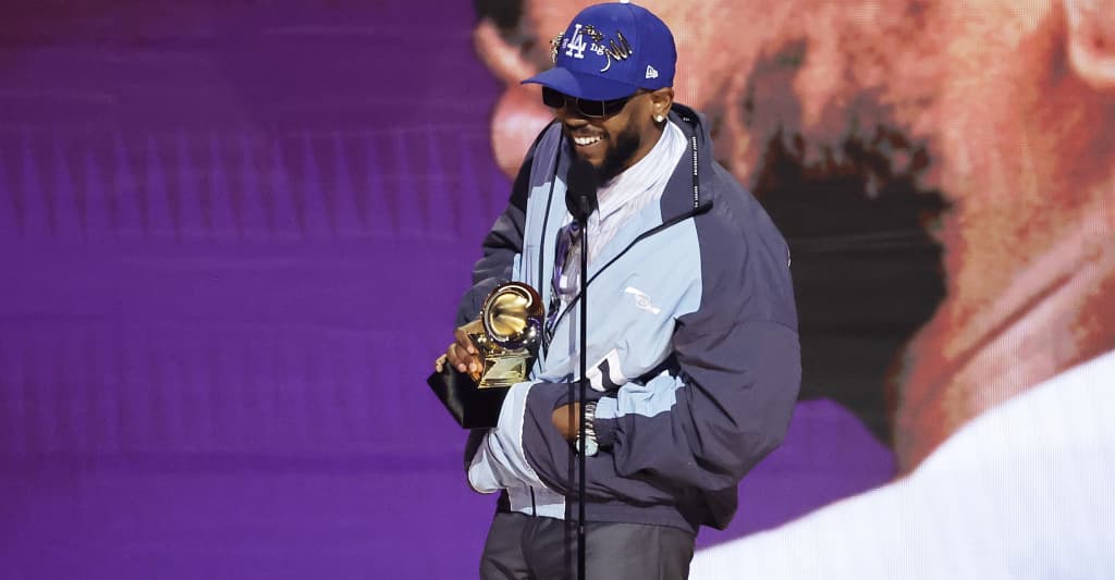 #Live News: Kendrick Lamar shares new Drake diss “euphoria”