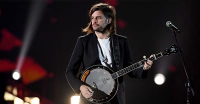 Mumford &amp; Sons banjo player taking break from band after praising right-wing writer