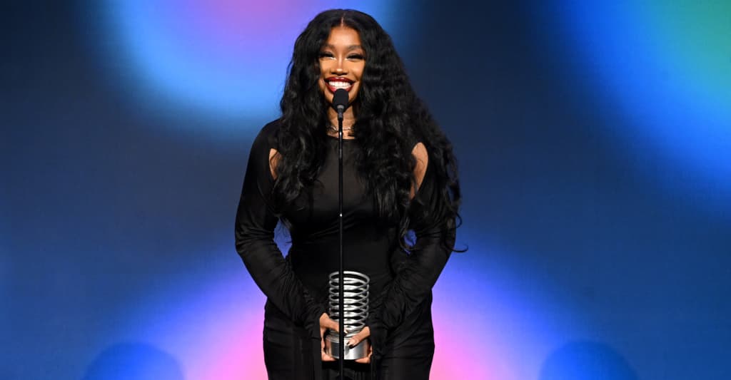 #SZA cancelled her VMAs performance after Artist of the Year snub, manager says