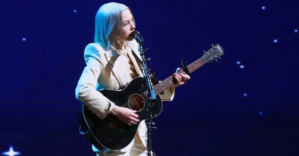 #Hear a snippet of the new Phoebe Bridgers song “Sidelines”