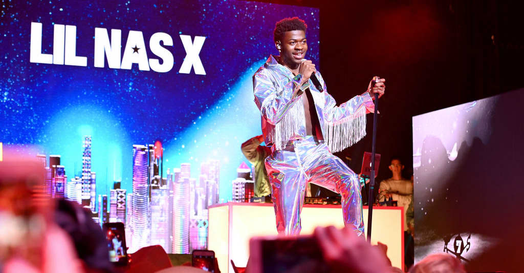 Jeff Bezos delivered Lil Nas X and Katy Perry to an Amazon party in