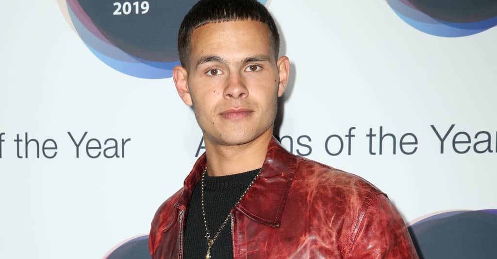 #Slowthai issues apology after wearing anti-fascist T-shirt featuring the swastika