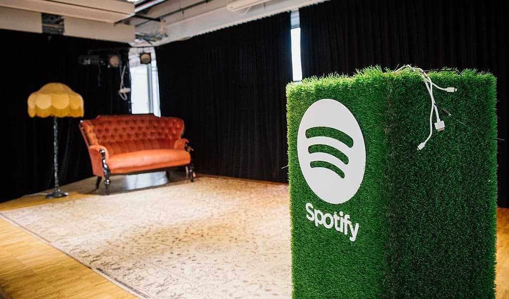#Spotify to cut over 1,500 jobs as cost-cutting measure