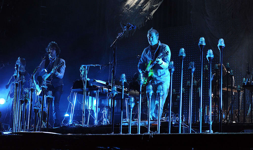 Bon Iver Share 22, A Million Vinyl Unveiling Video, Announce Mysterious(02)