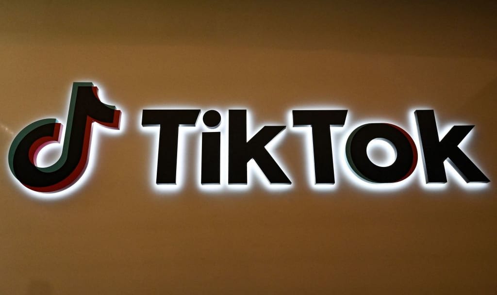 #Universal Music Group begins removing music from TikTok