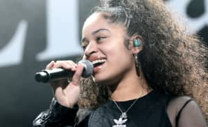 ella mai boo d up