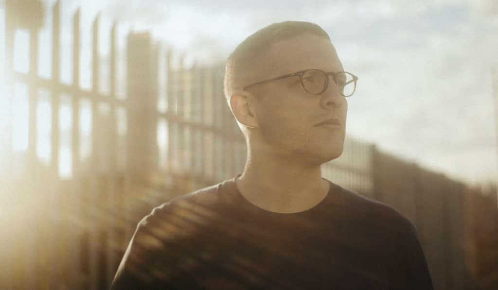 #Floating Points preps for summer with new track “Vocoder”