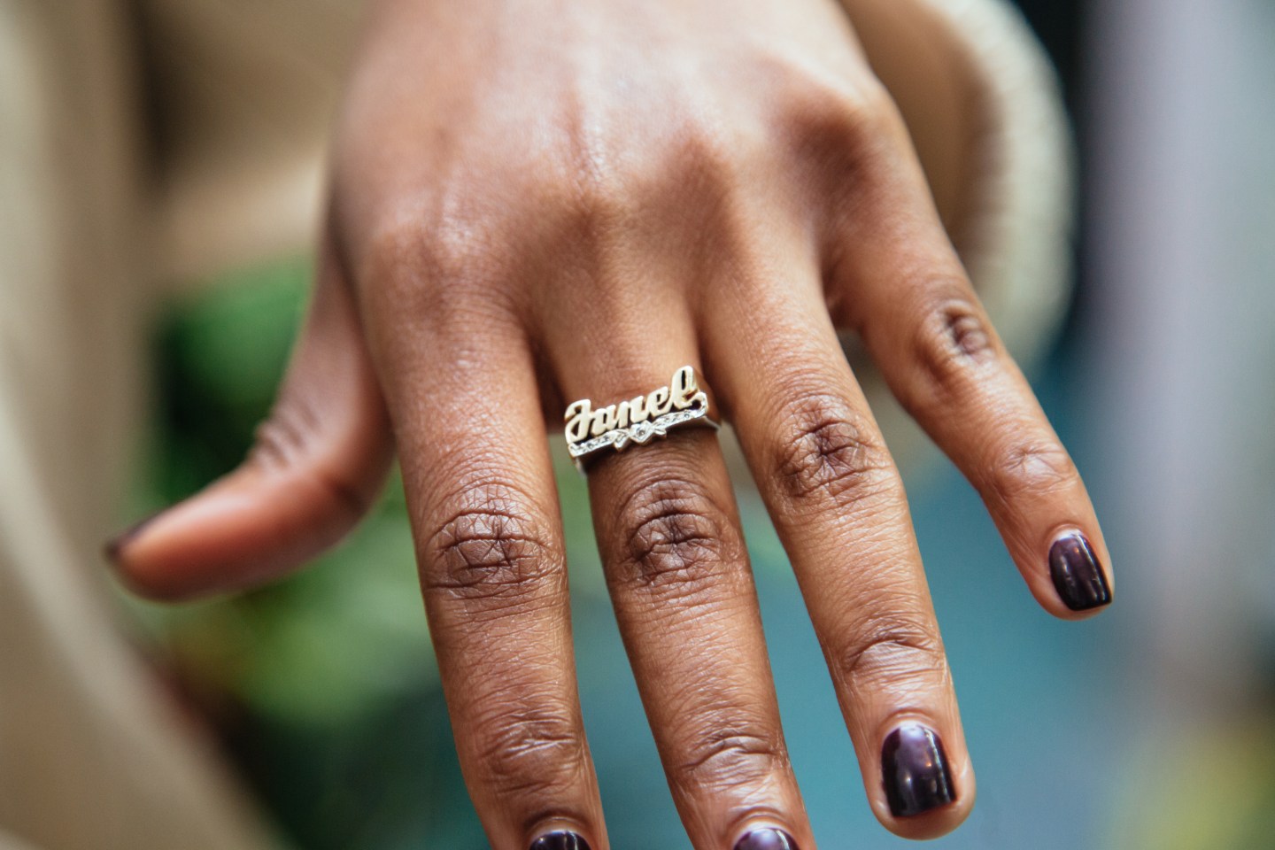 Documenting the rich cultural history of nameplate jewelry