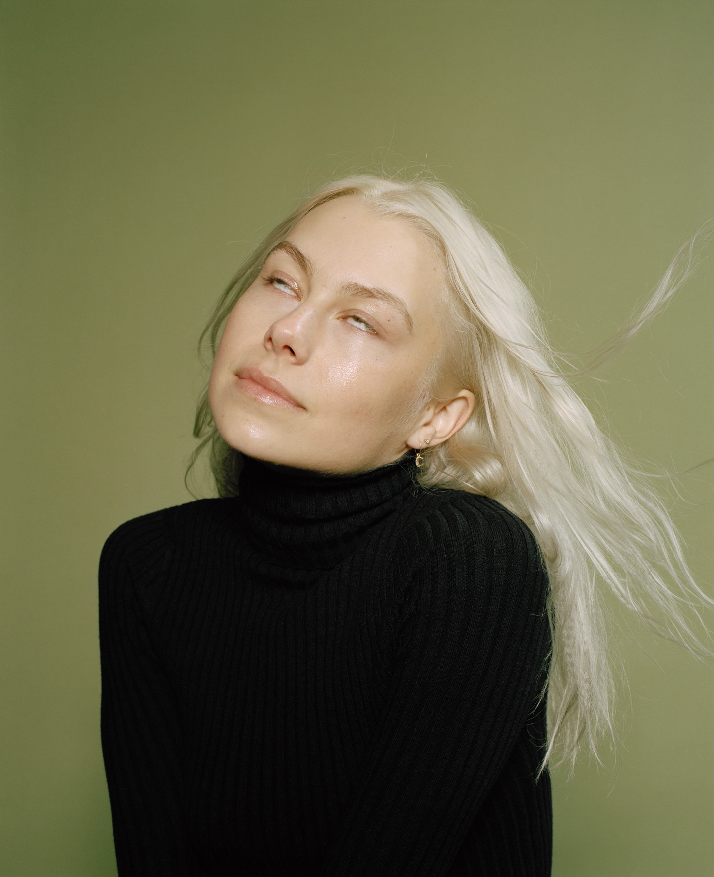 FLOOD - There Are Now Three New Versions of Phoebe Bridgers