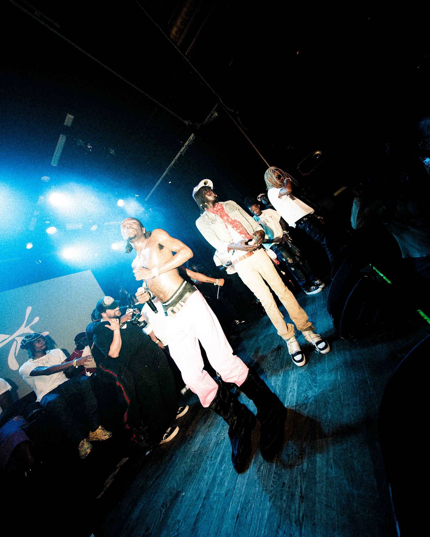 Who is Young Thug taking on tour with him?