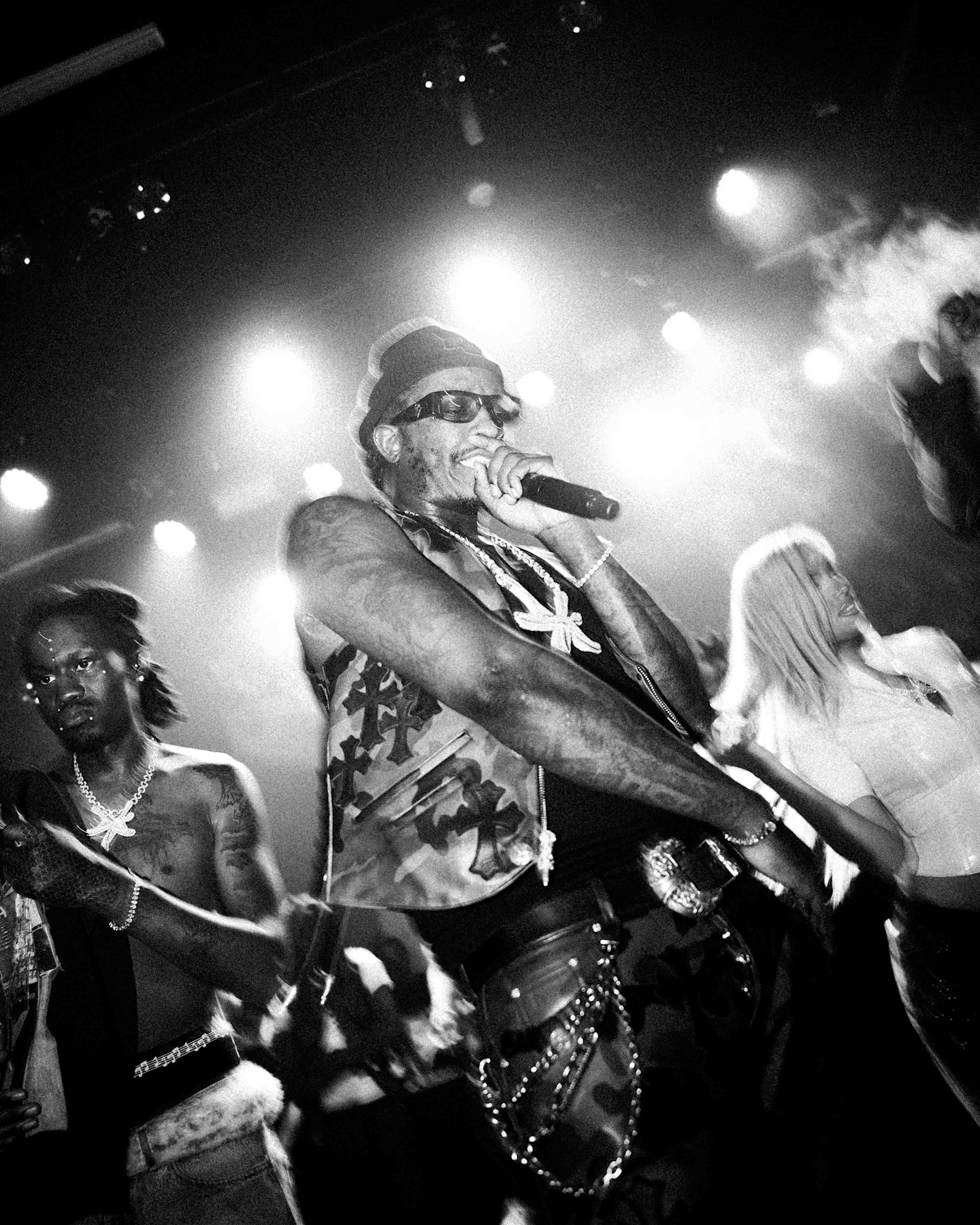 Who is Young Thug taking on tour with him?