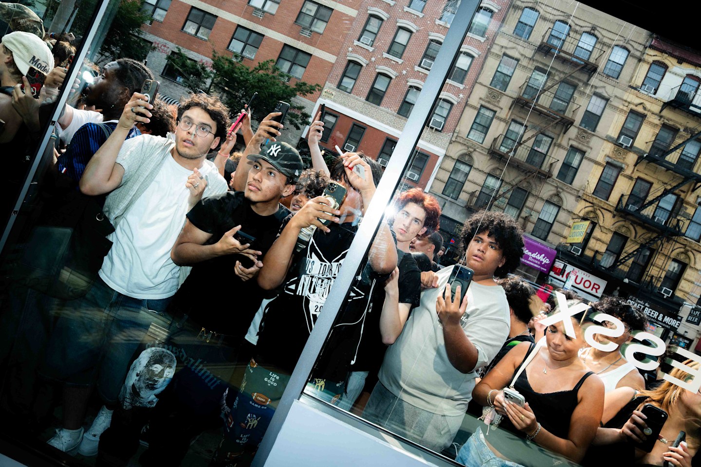 The Ken Carson <i>xperiment</i> pop-up in LES was total pandemonium