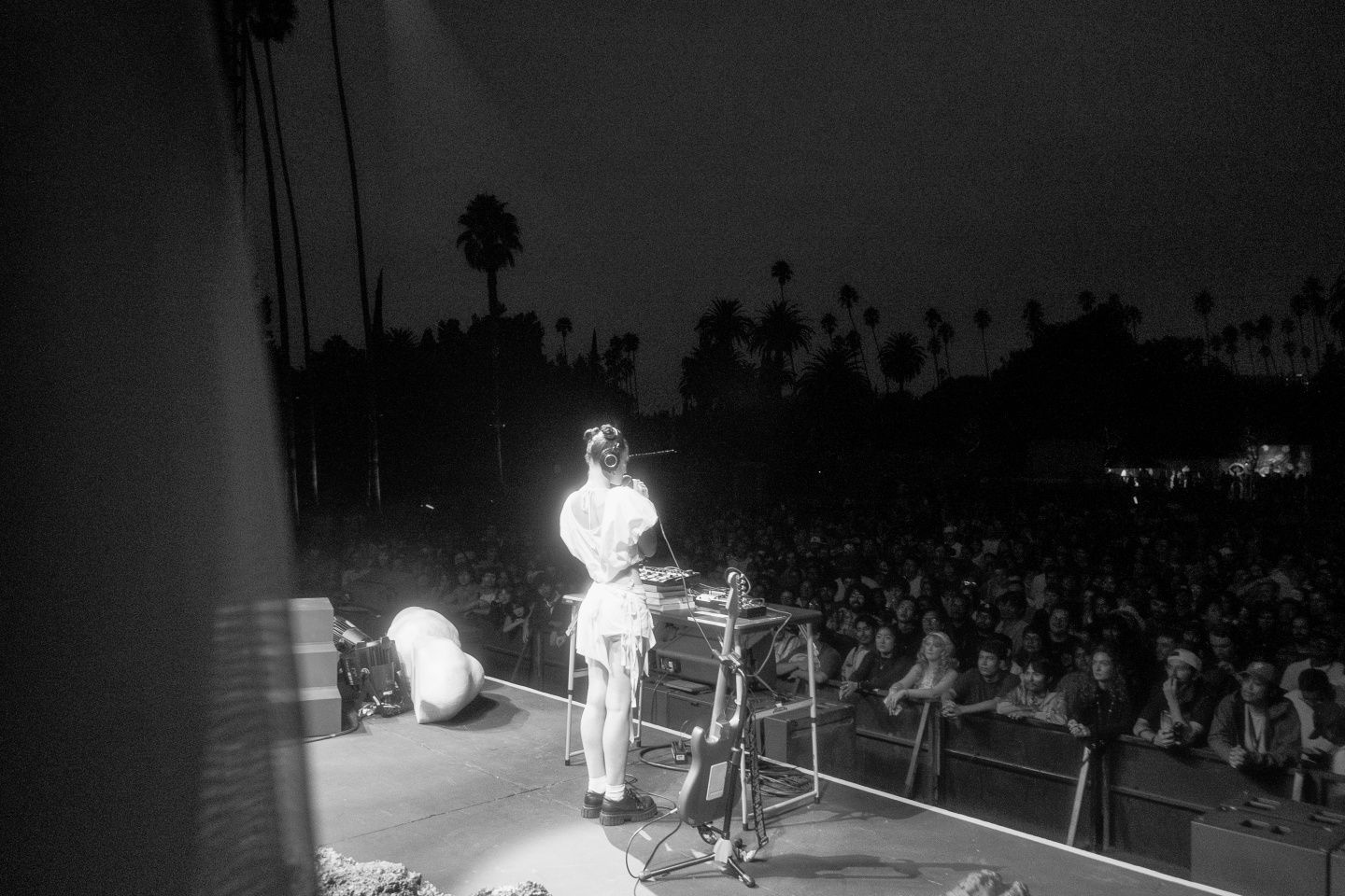 Oxis’s electro-pop is a siren’s call